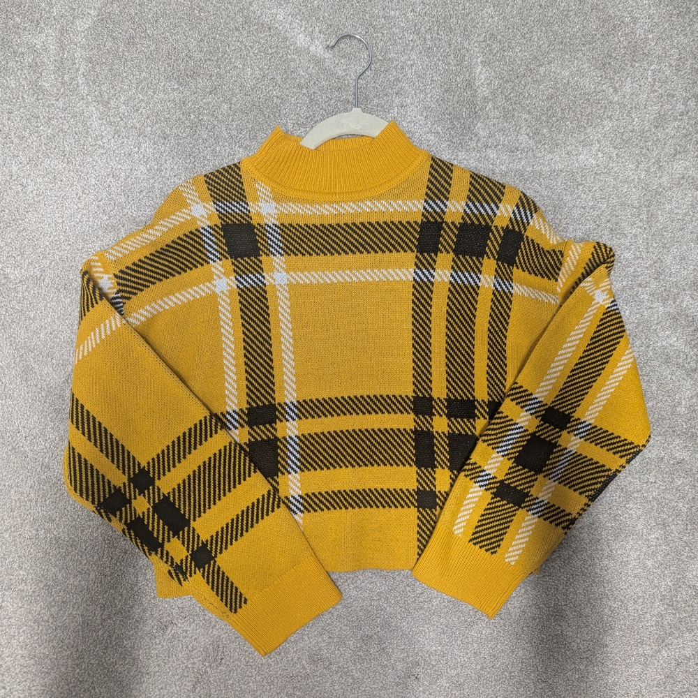 ❤️ 3 For$30 - H&M Mustard and Black Checkered Mock Neck Sweater